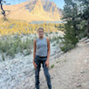 Meet your Posher, Julia